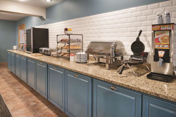 Imagen del bar/restaurante del Hotel Country Inn and Suites by Radisson, Grand Rapids, MN. Foto 4