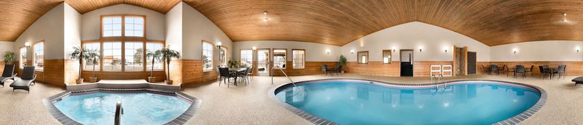 Imagen de la piscina del Hotel Country Inn and Suites by Radisson, Grand Rapids, MN. Foto 20