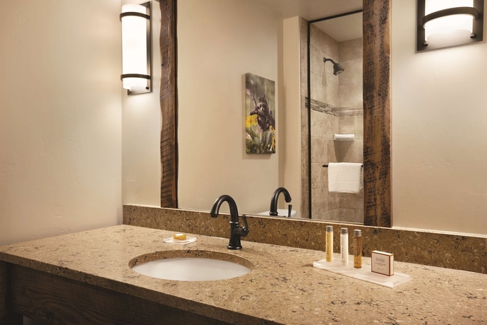 Imagen de la habitación del Hotel Country Inn and Suites by Radisson, Kalispell, MT - Glacier Lodge. Foto 10