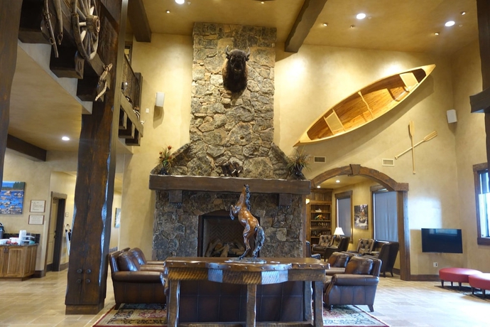 Imagen de los interiores del Hotel Country Inn and Suites by Radisson, Kalispell, MT - Glacier Lodge. Foto 12