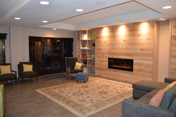 Imagen de los interiores del Hotel Country Inn and Suites by Radisson, La Crosse, WI. Foto 15