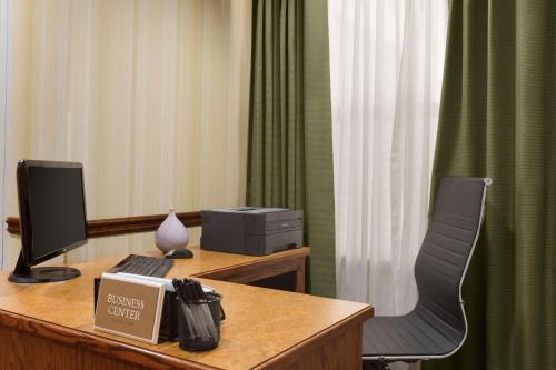 Imagen general del Hotel Country Inn and Suites by Radisson, Macon North, GA. Foto 3