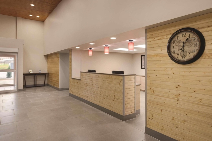 Imagen de los interiores del Hotel Country Inn and Suites by Radisson Macon West. Foto 13