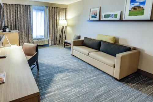 Imagen de la habitación del Hotel Country Inn and Suites by Radisson, Nashville Airport. Foto 7