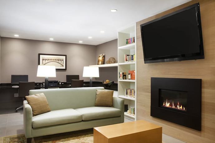 Imagen de los interiores del Hotel Country Inn and Suites by Radisson, Oklahoma City Airport, OK. Foto 17