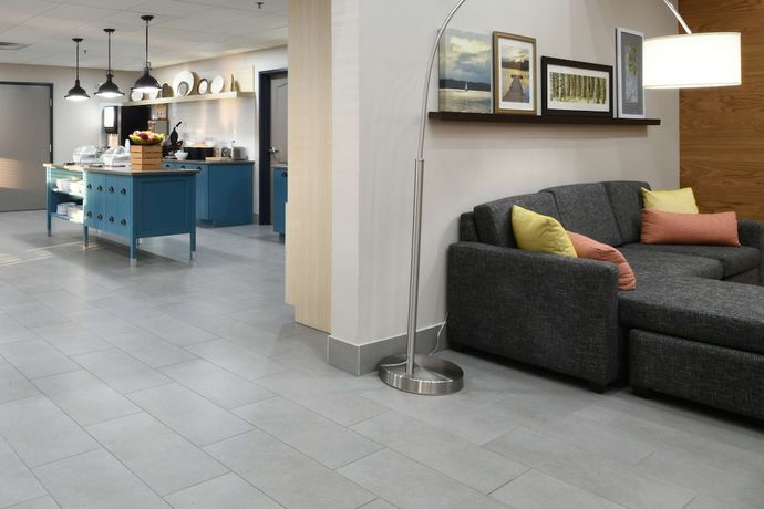 Imagen de los interiores del Hotel Country Inn and Suites by Radisson, Oklahoma City Airport, OK. Foto 19