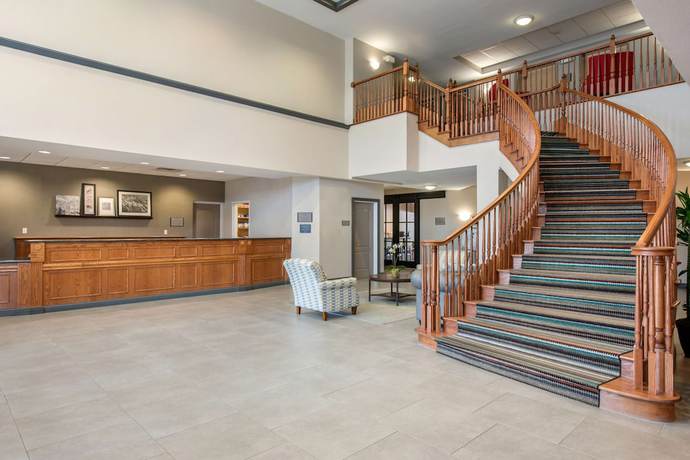 Imagen de los interiores del Hotel Country Inn and Suites by Radisson, Port Canaveral, FL. Foto 17