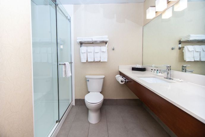 Imagen de la habitación del Hotel Country Inn and Suites by Radisson, Rapid City, SD. Foto 10