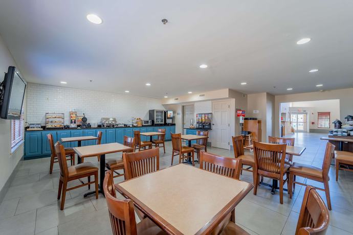 Imagen del bar/restaurante del Hotel Country Inn and Suites by Radisson, Richmond I-95 South, VA. Foto 4