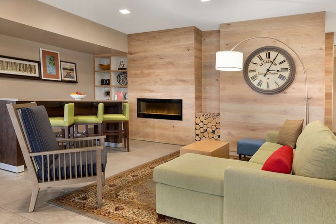 Imagen de los interiores del Hotel Country Inn and Suites by Radisson, Richmond West at I-64, VA. Foto 11