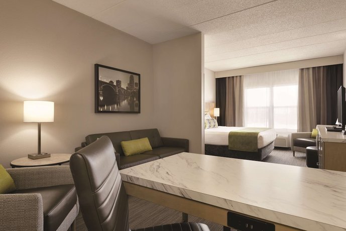 Imagen de la habitación del Hotel Country Inn and Suites by Radisson, Shoreview, MN. Foto 15