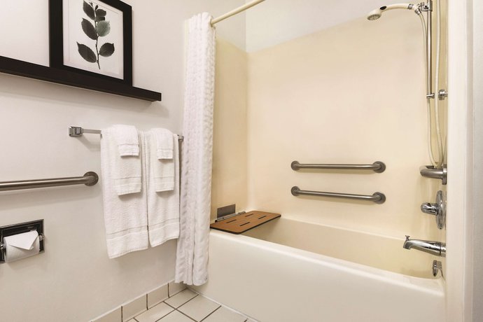 Imagen de la habitación del Hotel Country Inn and Suites by Radisson, Springfield, OH. Foto 7