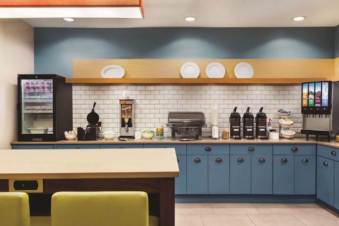 Imagen del bar/restaurante del Hotel Country Inn and Suites by Radisson, Springfield, OH. Foto 5