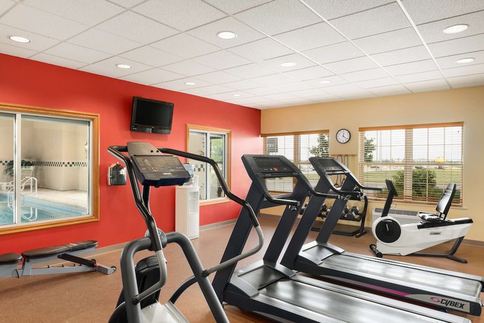 Imagen de los interiores del Hotel Country Inn and Suites by Radisson, Sycamore, IL. Foto 13