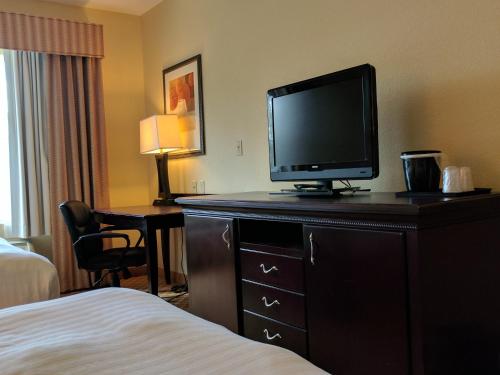 Imagen de la habitación del Hotel Country Inn and Suites by Radisson, Tallahassee Northwest I-10, FL. Foto 7