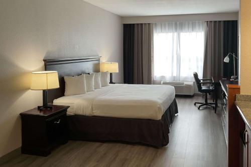 Imagen de la habitación del Hotel Country Inn and Suites by Radisson, Tallahassee Northwest I-10, FL. Foto 18