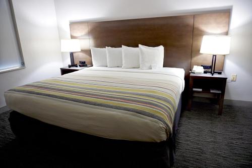 Imagen de la habitación del Hotel Country Inn and Suites by Radisson, Tampa/Brandon, FL. Foto 10