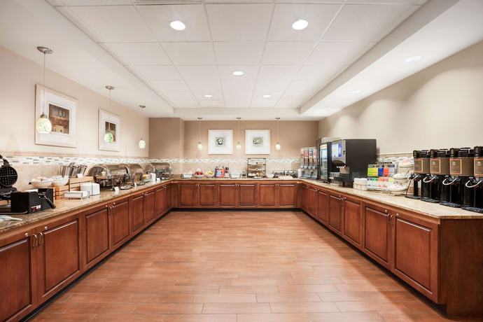 Imagen del bar/restaurante del Hotel Country Inn and Suites by Radisson, Virginia Beach (Oceanfront), VA. Foto 3