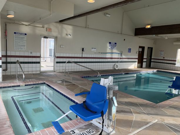 Imagen de la piscina del Hotel Country Inn and Suites by Radisson, West Valley City. Foto 16