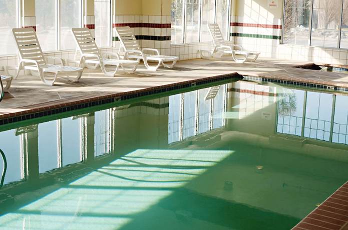 Imagen de la piscina del Hotel Country Inn and Suites by Radisson, West Valley City. Foto 19