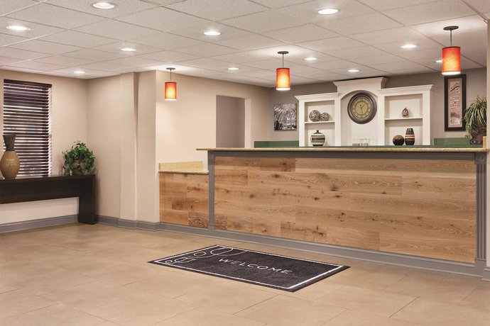 Imagen de los interiores del Hotel Country Inn and Suites by Radisson, Wytheville, VA. Foto 15