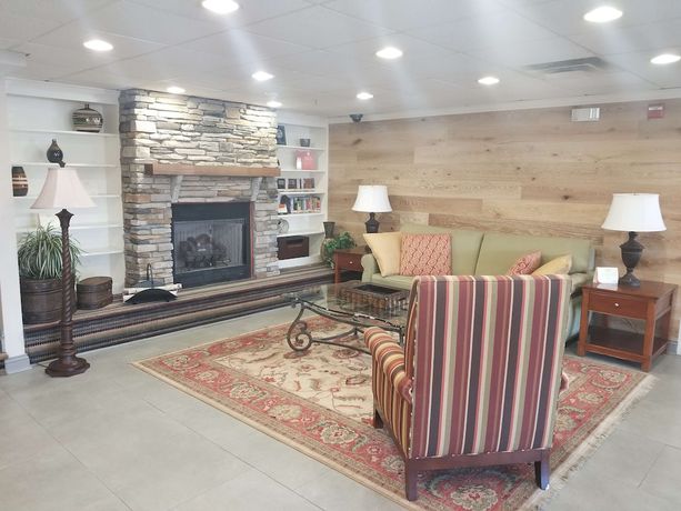 Imagen de los interiores del Hotel Country Inn and Suites by Radisson, Wytheville, VA. Foto 16
