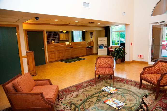 Imagen de los interiores del Hotel Country Inns and Suites. Foto 7