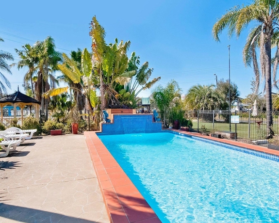 Imagen de la piscina del Hotel Country Plaza Motel Taree. Foto 18