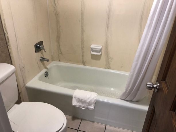 Imagen de la habitación del Hotel Country Town N Suites. Foto 13