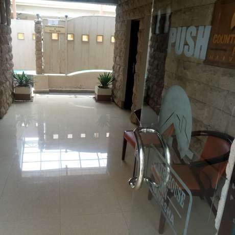 Imagen de los interiores del Hotel Countryhouse Inn. Foto 14