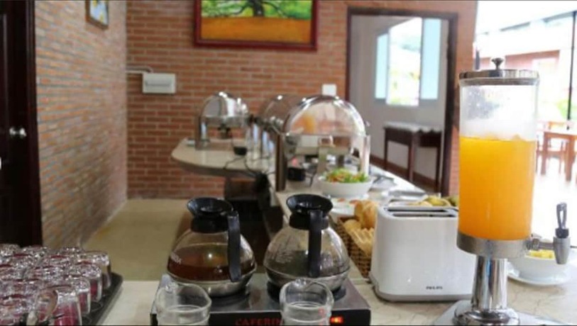 Imagen del bar/restaurante del Hotel Countryside Garden Resort. Foto 16