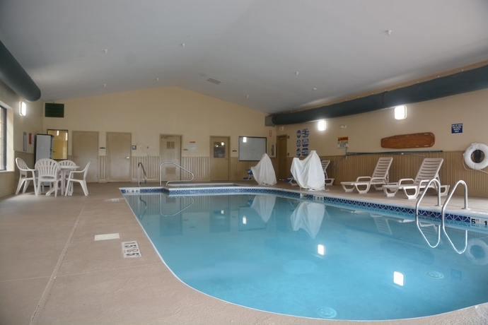 Imagen de la piscina del Hotel Countryside Inn and Suites, Mount Orab. Foto 17