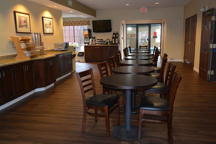 Imagen del bar/restaurante del Hotel Countryside Inn and Suites, Mount Orab. Foto 6