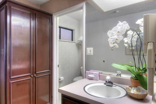 Imagen de la habitación del Hotel County Inn. Foto 3