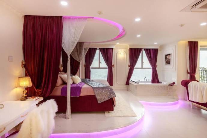 Imagen de la habitación del Hotel Couple Retreats - Romantic Apartment. Foto 7