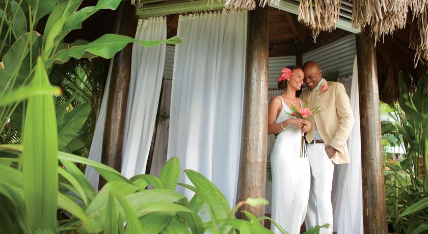 Imagen de los interiores del Hotel Couples Negril - Adults Only. Foto 15