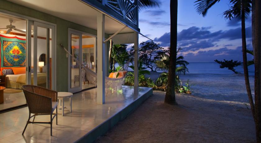 Imagen de los exteriores del Hotel Couples Negril - Adults Only. Foto 8