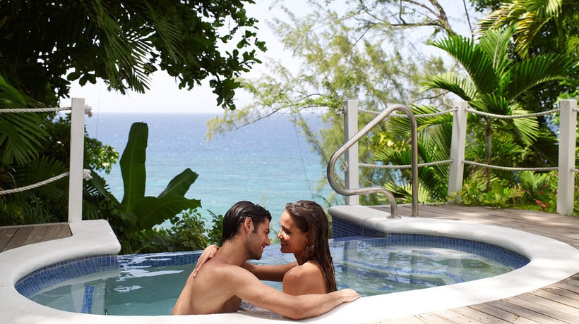 Imagen de los exteriores del Hotel Couples Sans Souci All Inclusive. Foto 7