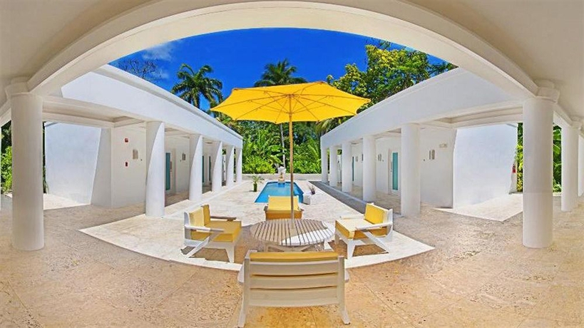 Imagen de los exteriores del Hotel Couples Tower Isle All Inclusive. Foto 11