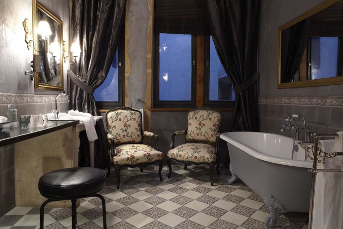 Imagen de la habitación del Hotel Cour Des Loges Lyon, A Radisson Collection. Foto 8