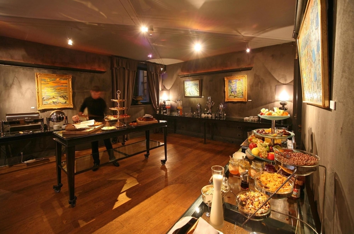 Imagen del bar/restaurante del Hotel Cour Des Loges Lyon, A Radisson Collection. Foto 5