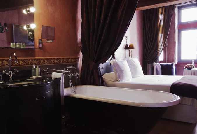 Imagen de la habitación del Hotel Cour Des Loges Lyon, A Radisson Collection. Foto 14