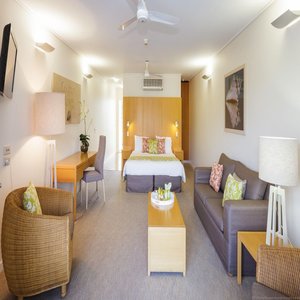 Imagen de la habitación del Hotel Couran Cove Island Resort. Foto 6