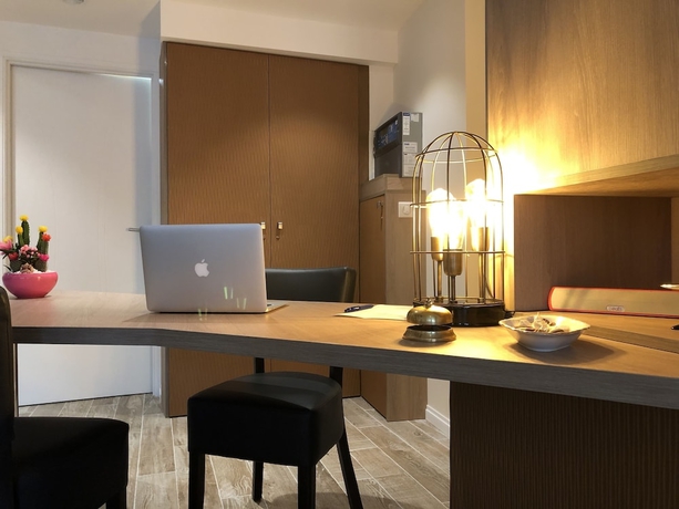 Imagen de los interiores del Hotel Courbet. Foto 18