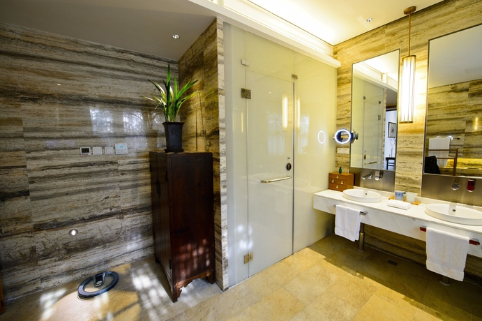 Imagen de los interiores del Hotel Cours Et Pavillons. Foto 13