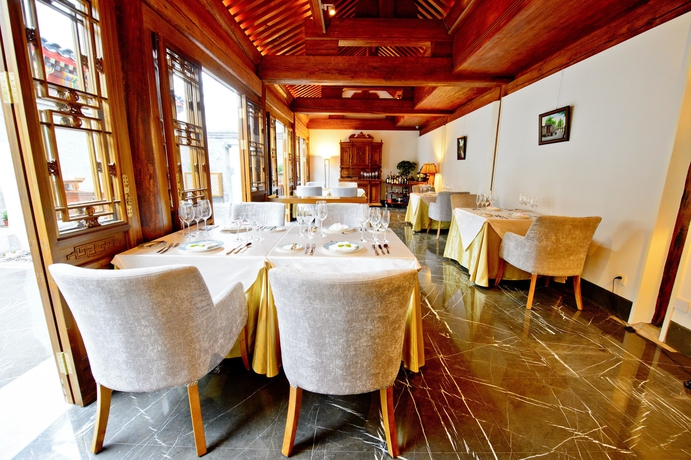 Imagen general del Hotel Cours Et Pavillons. Foto 3