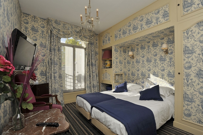 Imagen de la habitación del Hotel Courseine. Foto 5