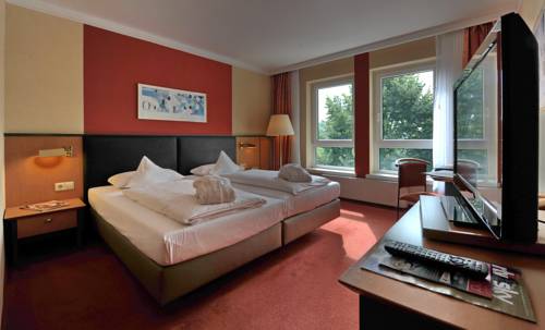 Imagen de la habitación del Hotel Court. Foto 8