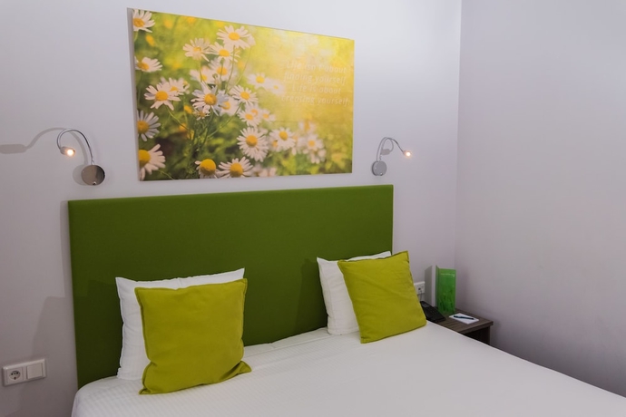 Imagen de la habitación del Hotel Court Garden. Foto 14