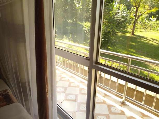 Imagen de la habitación del Hotel Court Lane. Foto 11